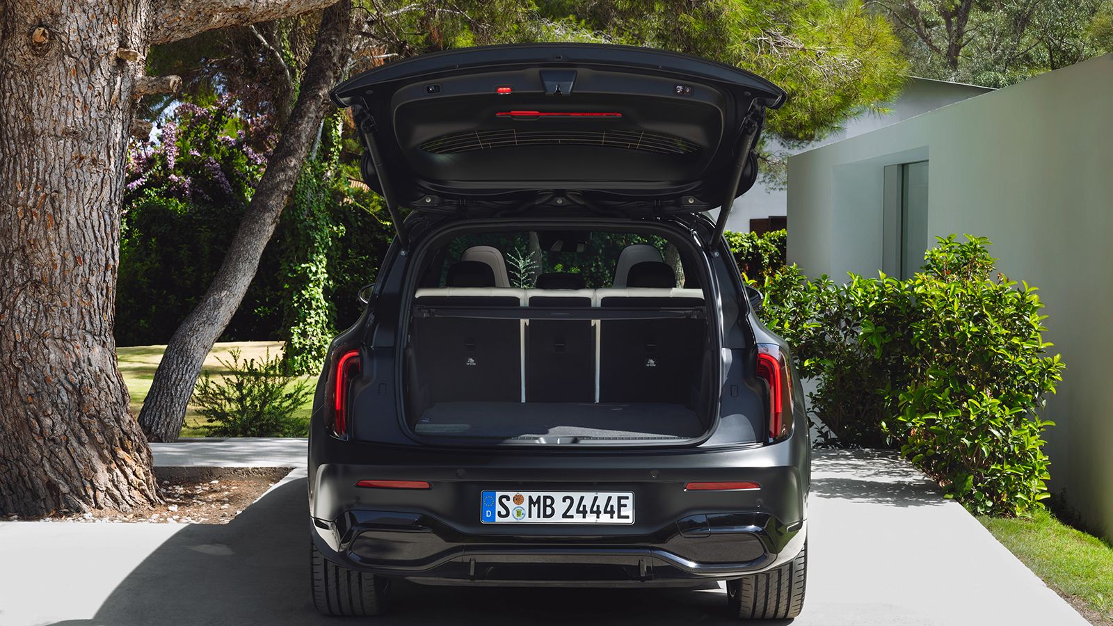 Επίσημη πρεμιέρα για τη νέα Mercedes GLB 